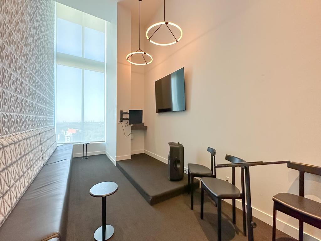 Listing Image for R3075605