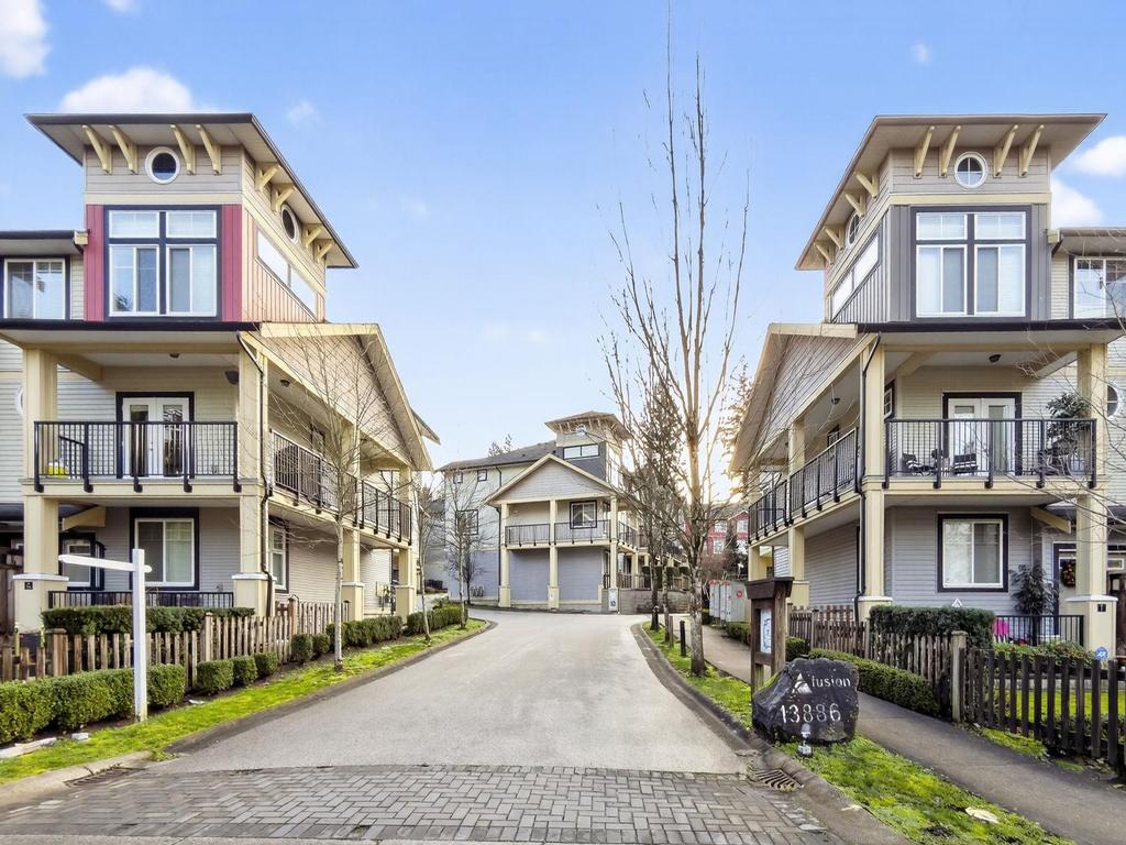 Listing Image for R3075636