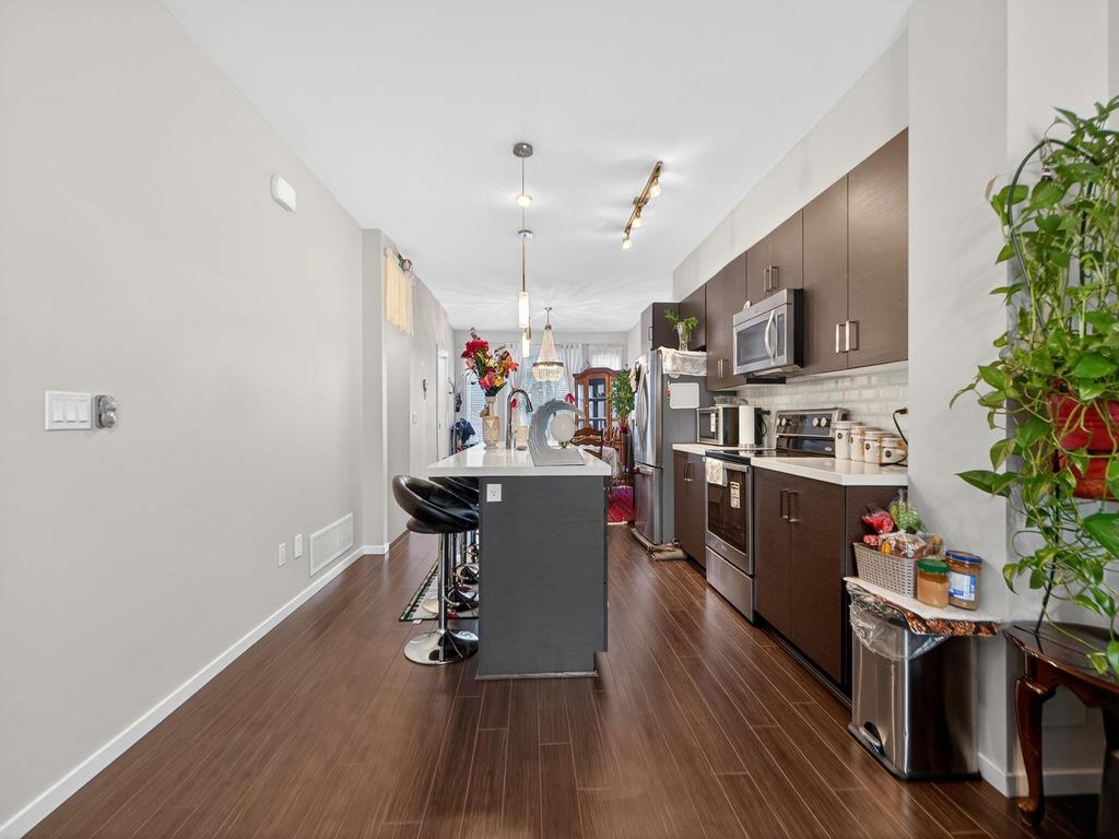 Listing Image for R3075636