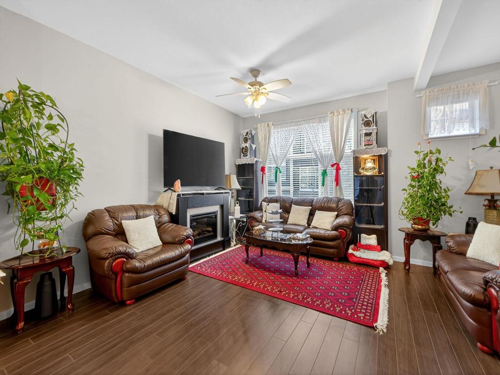 Listing Image for R3075636