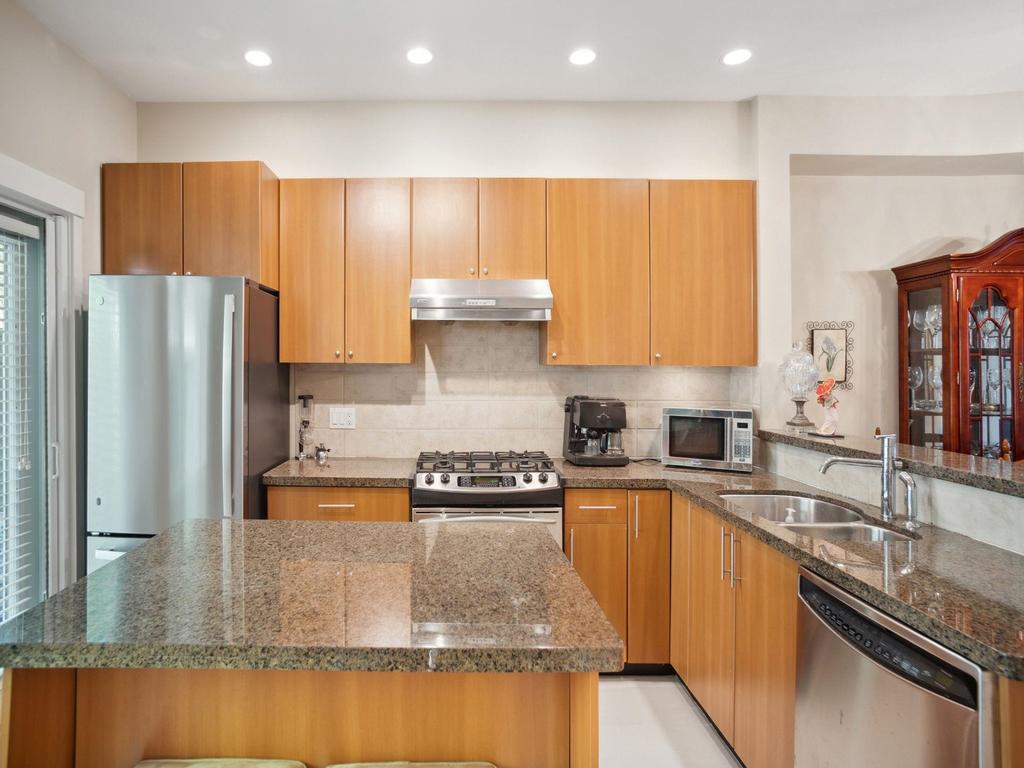 Listing Image for R3075694