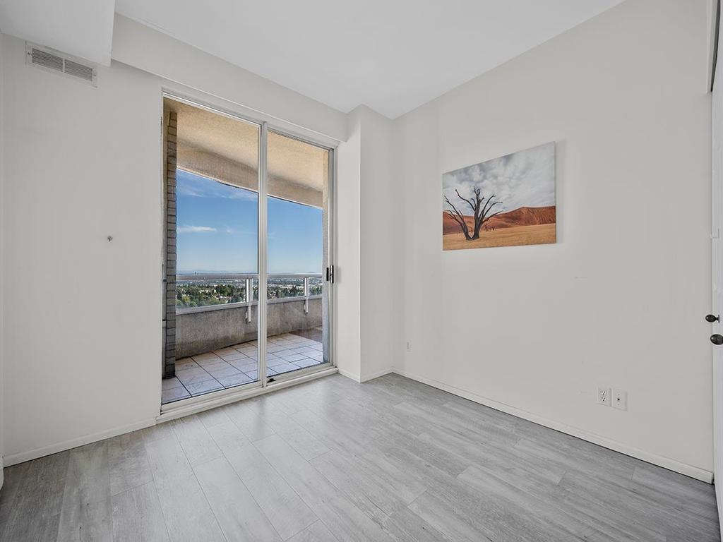 Listing Image for R3075818