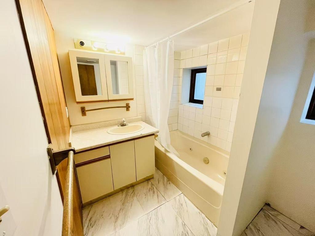 Listing Image for R3075877