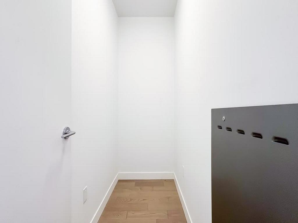 Listing Image for R3075944