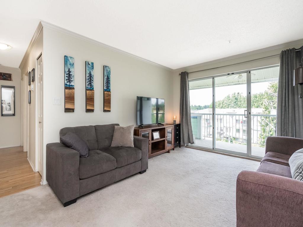 Listing Image for R3076029