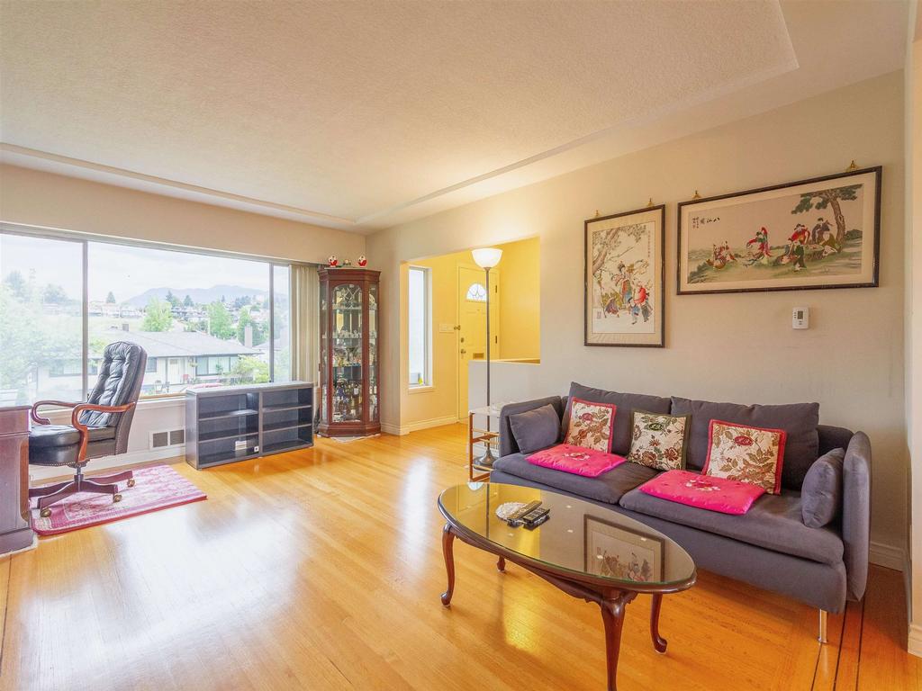 Listing Image for R3076034