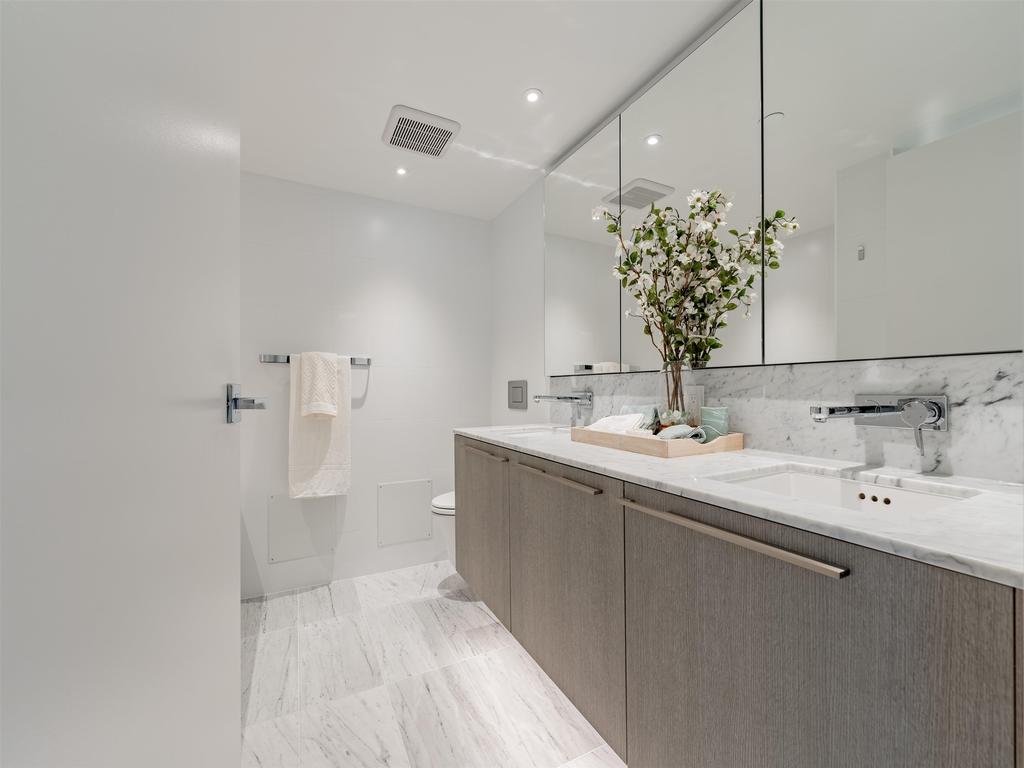 Listing Image for R3076176