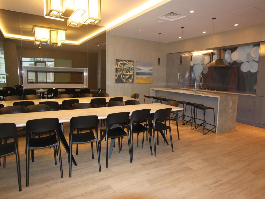 Listing Image for R3076215