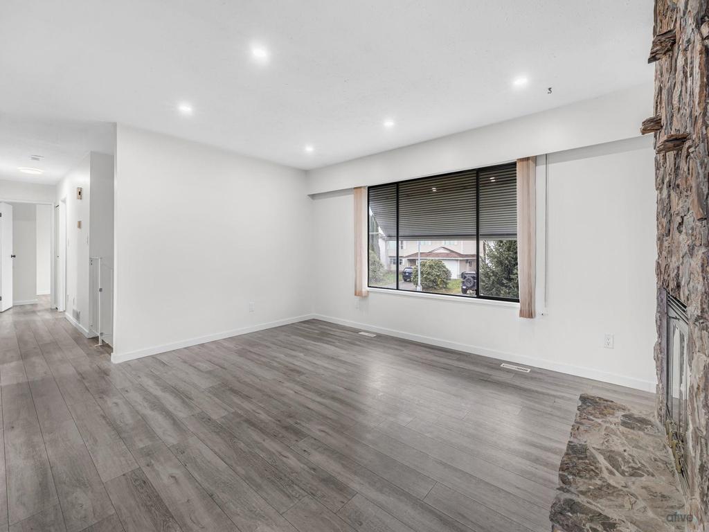 Listing Image for R3076255