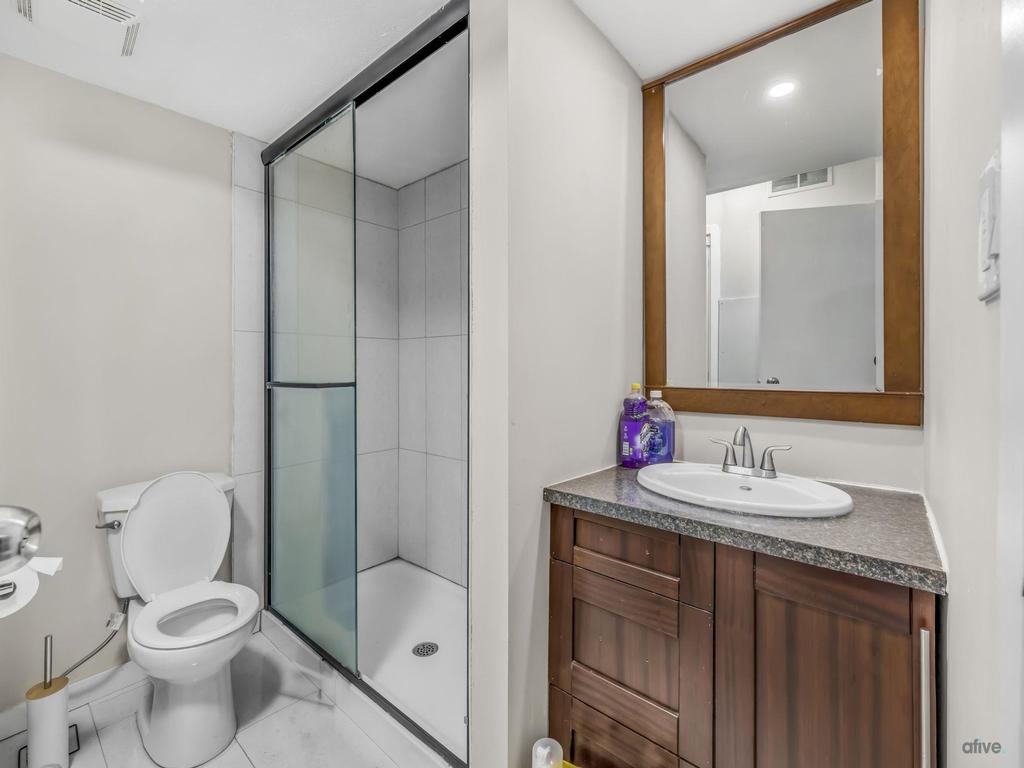 Listing Image for R3076255