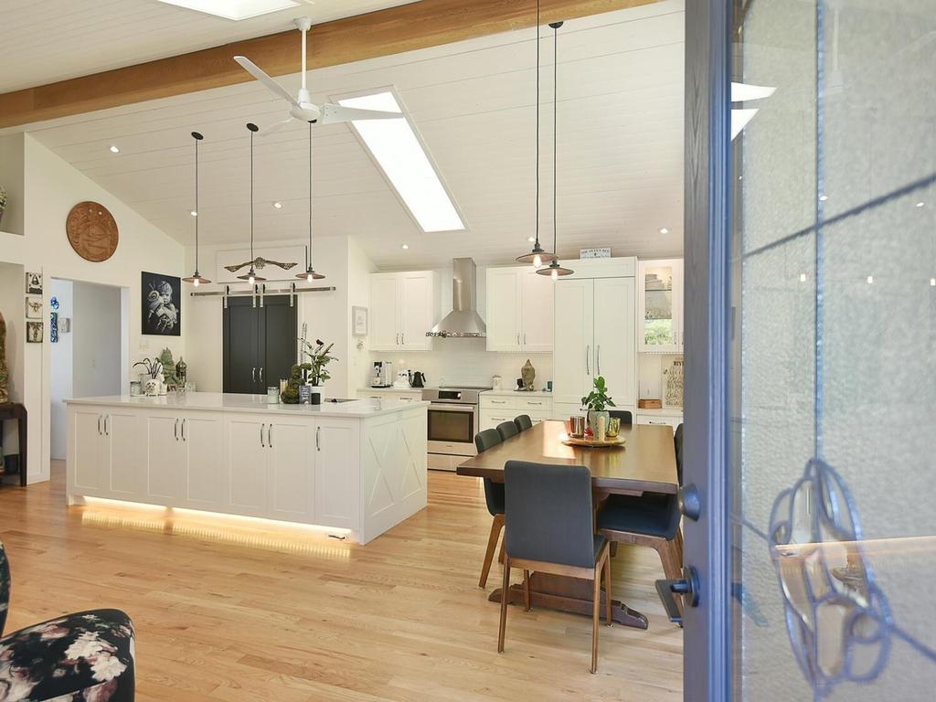 Listing Image for R3076327