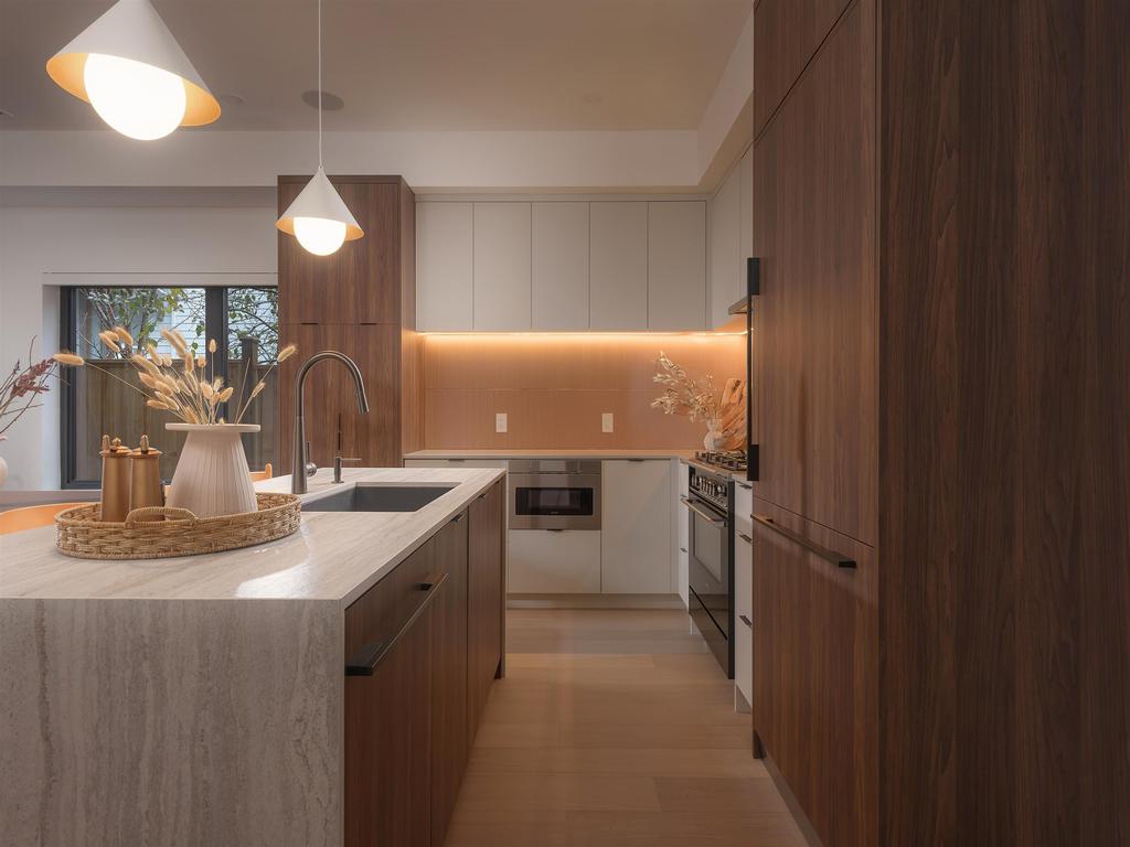 Listing Image for R3076347