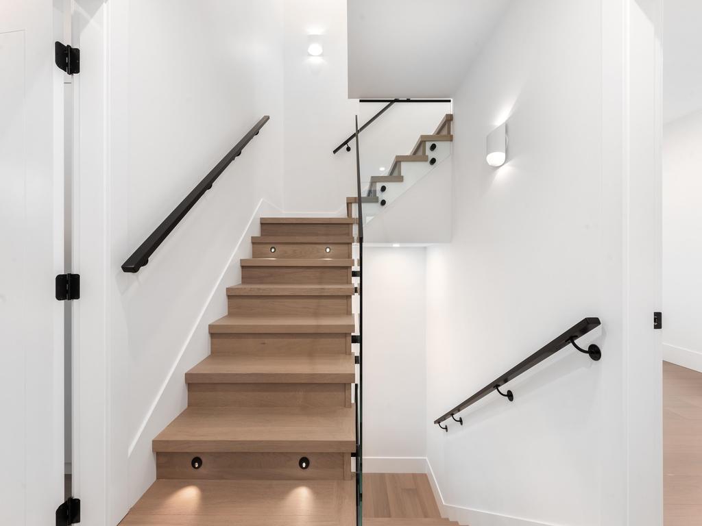 Listing Image for R3076347