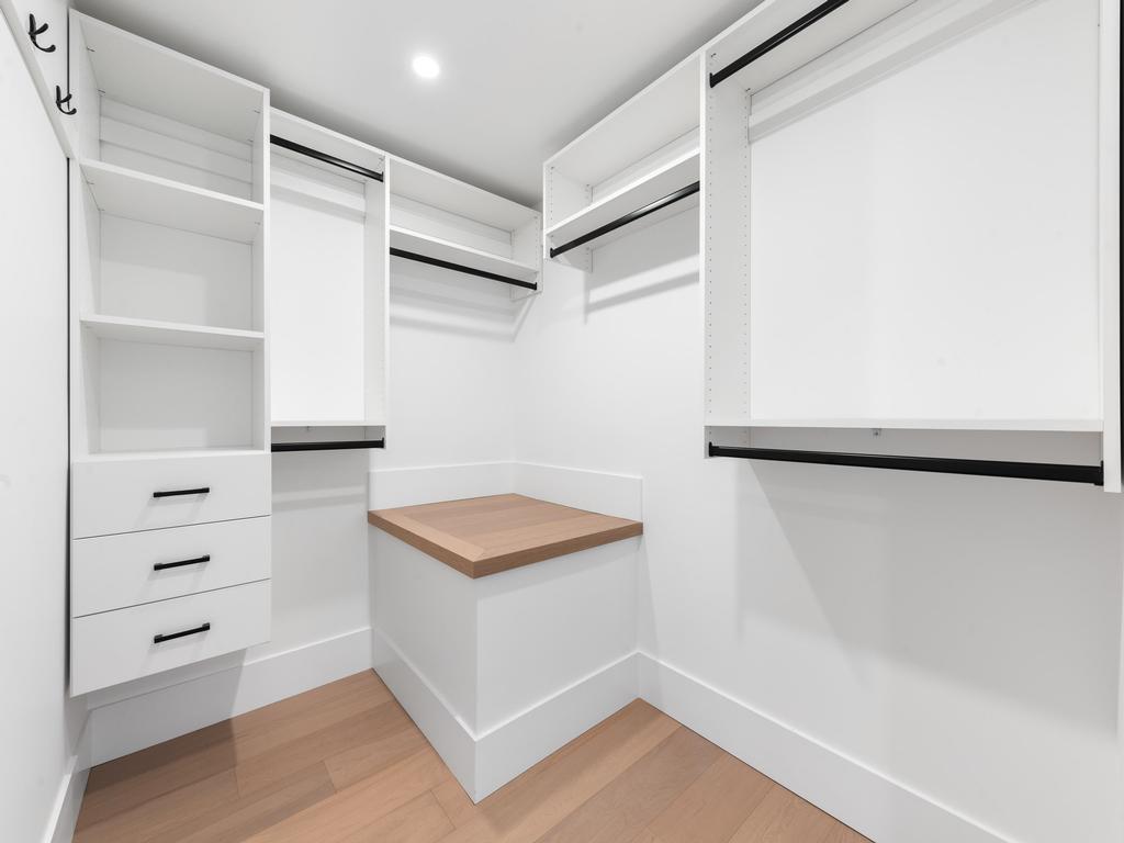 Listing Image for R3076347