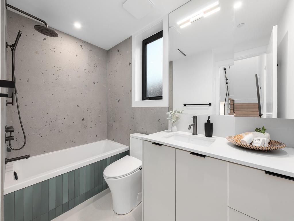 Listing Image for R3076347