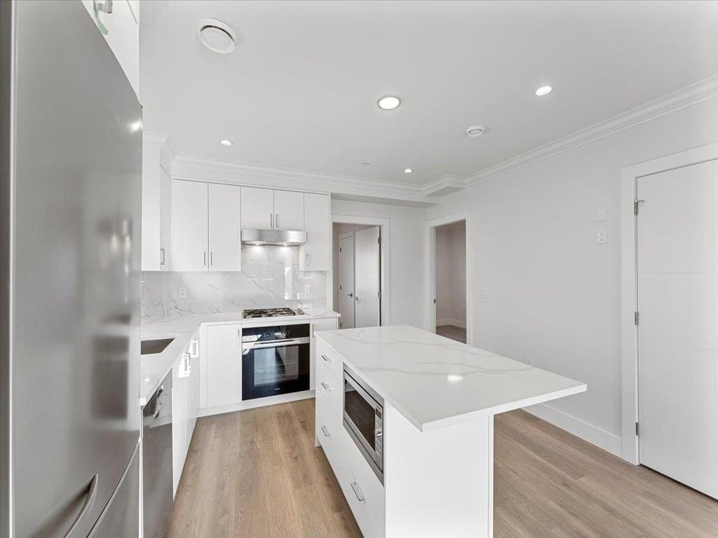 Listing Image for R3076355