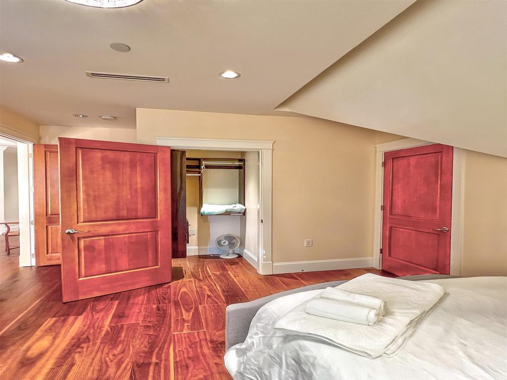 Listing Image for R3076370