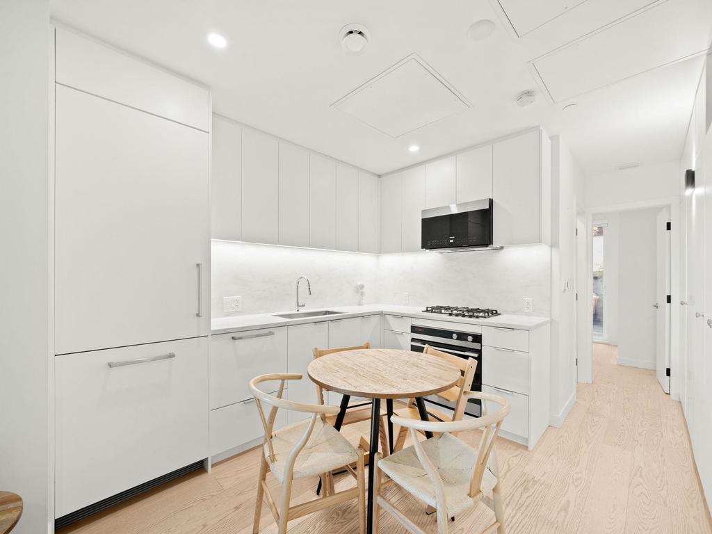 Listing Image for R3076384