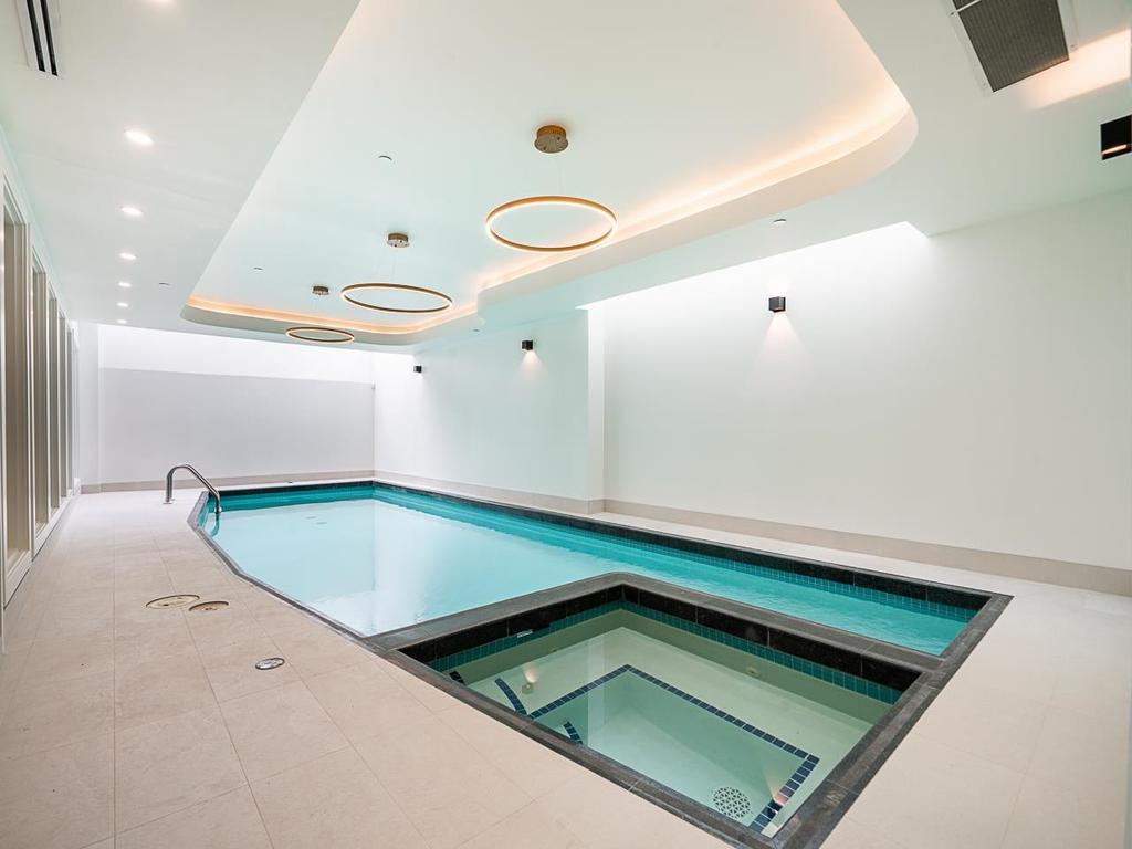 Listing Image for R3076414