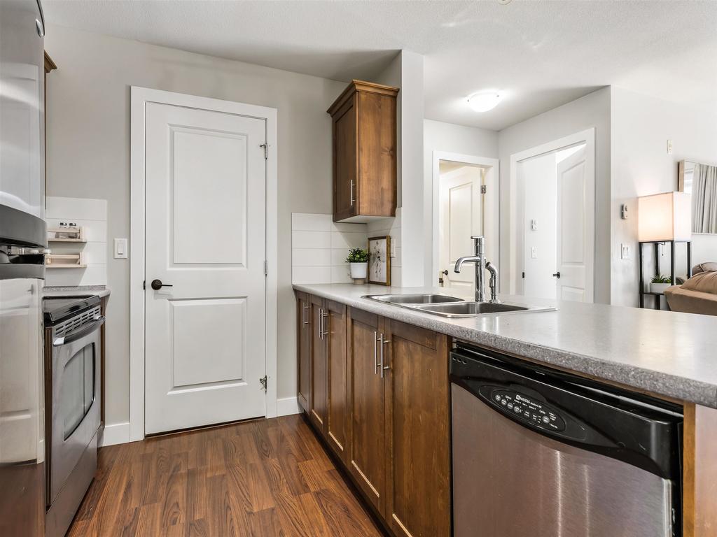 Listing Image for R3076422