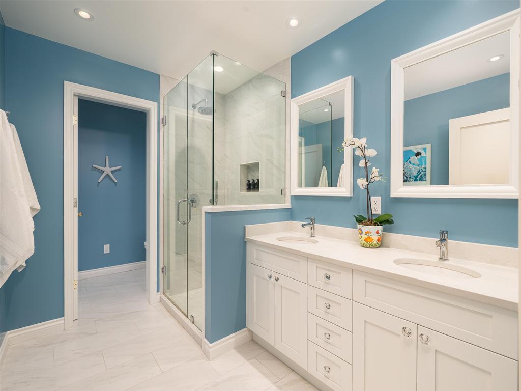 Listing Image for R3076533