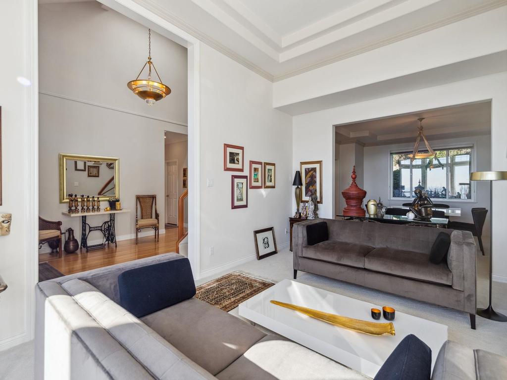 Listing Image for R3076537