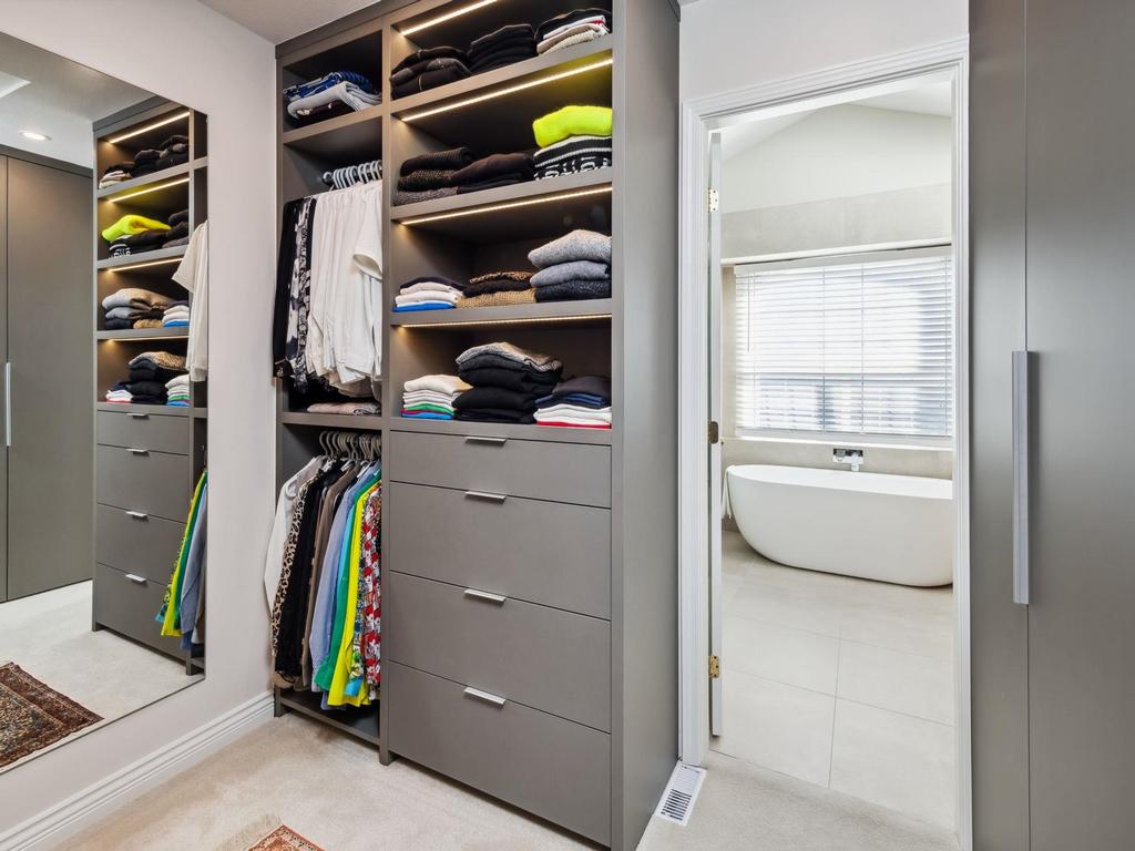 Listing Image for R3076537