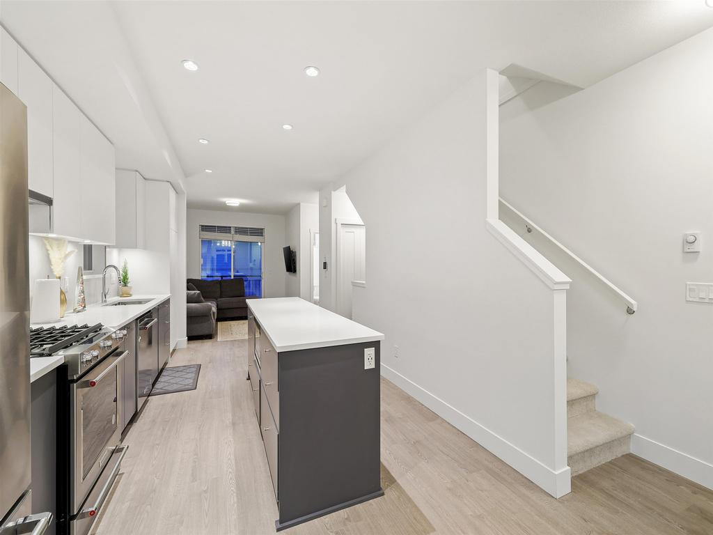 Listing Image for R3076567