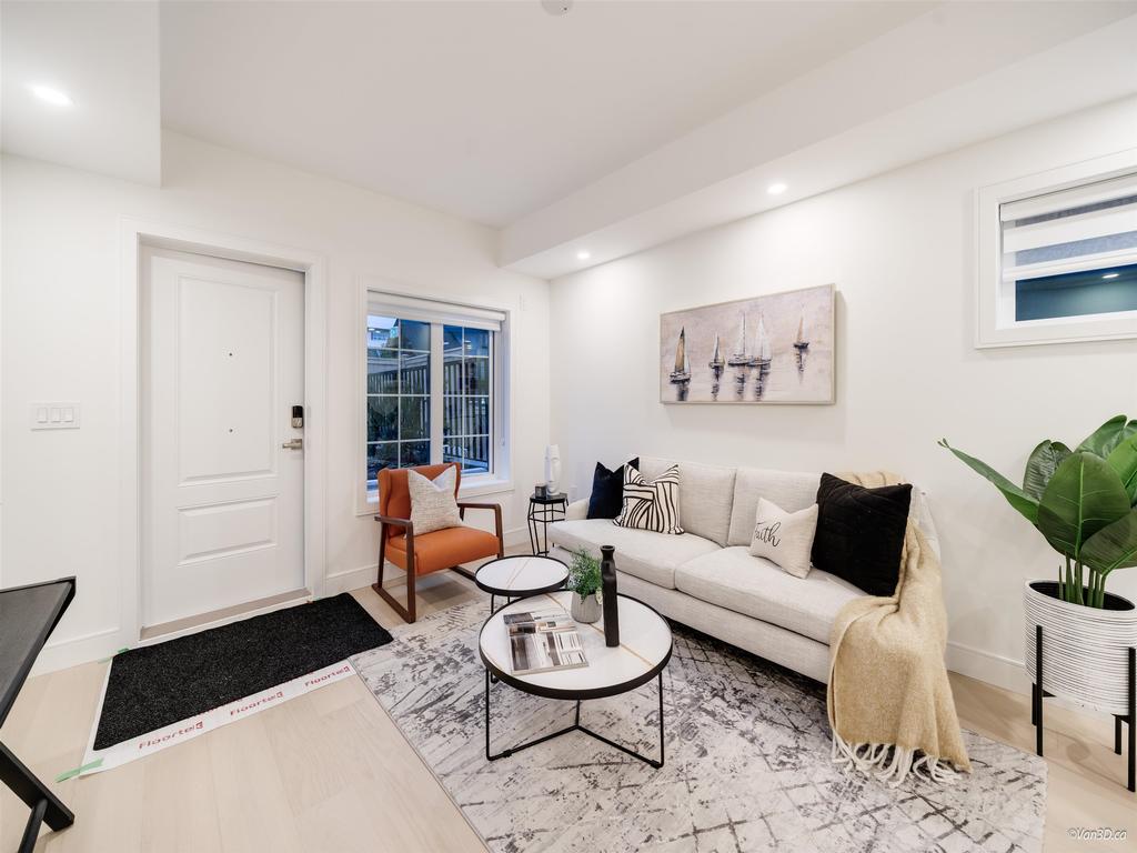 Listing Image for R3076611