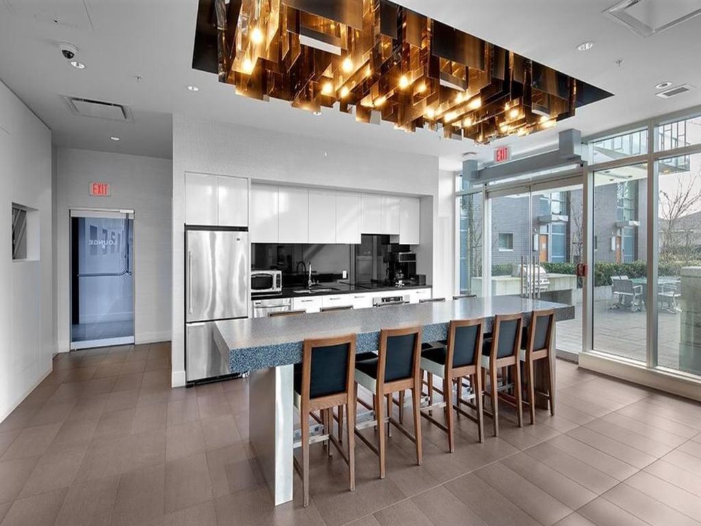 Listing Image for R3076615