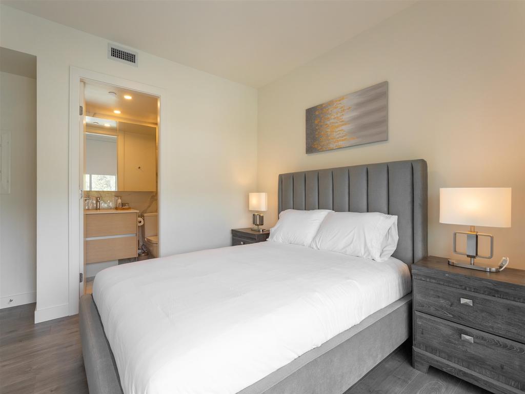 Listing Image for R3076622