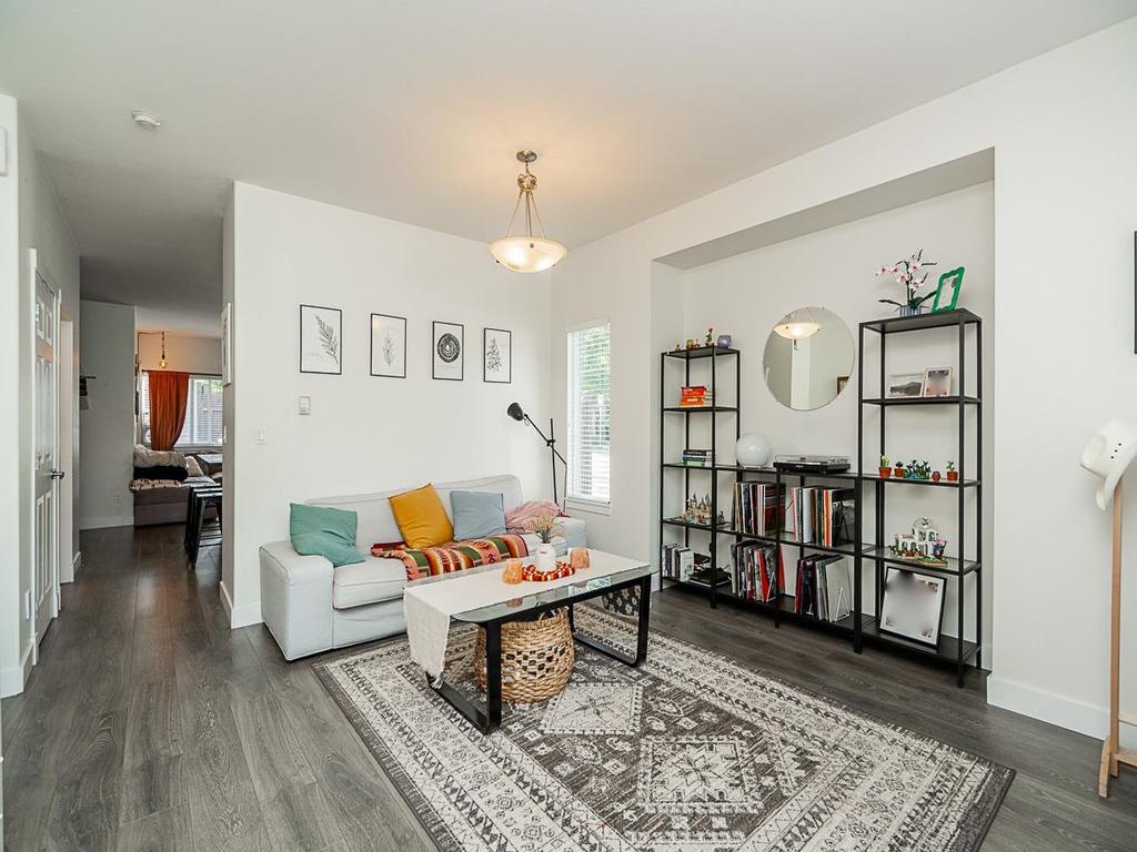 Listing Image for R3076651