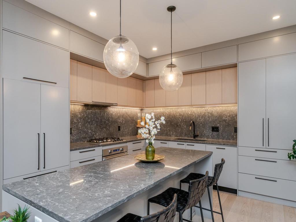 Listing Image for R3076679