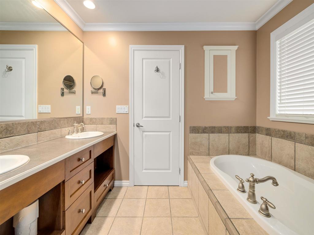 Listing Image for R3076745