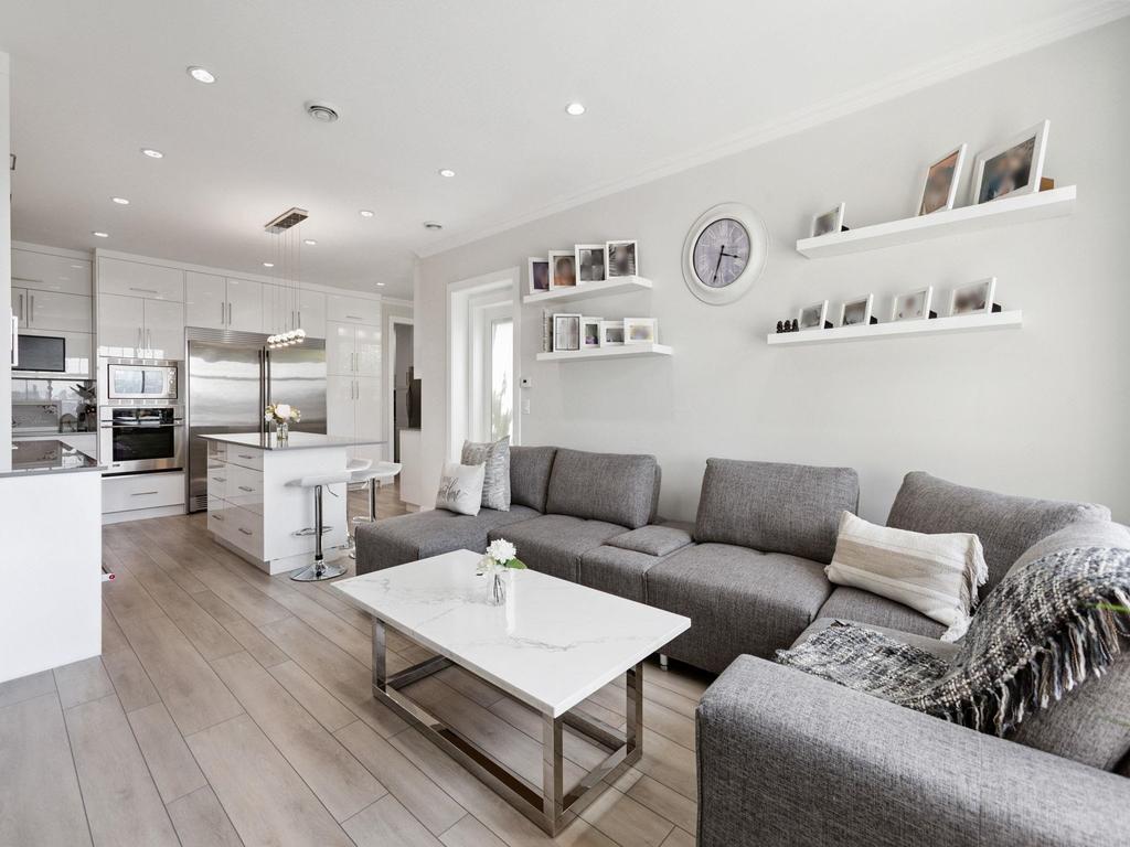 Listing Image for R3076760