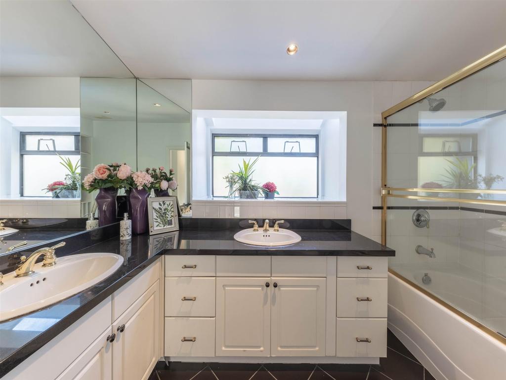 Listing Image for R3076834