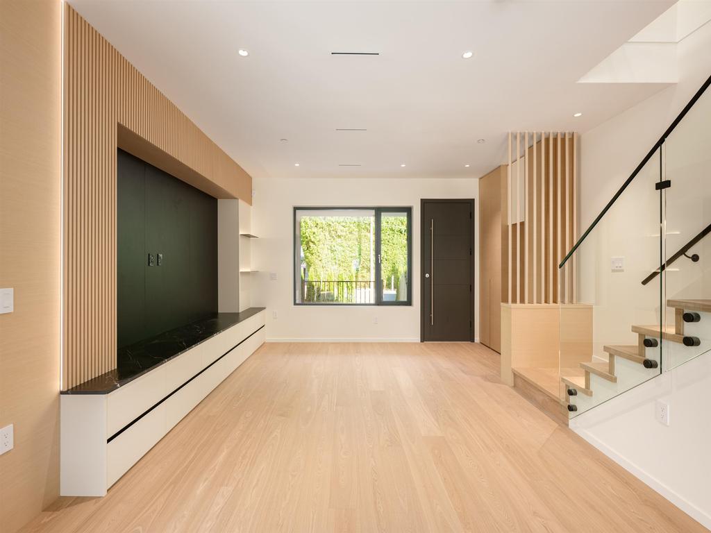 Listing Image for R3076835