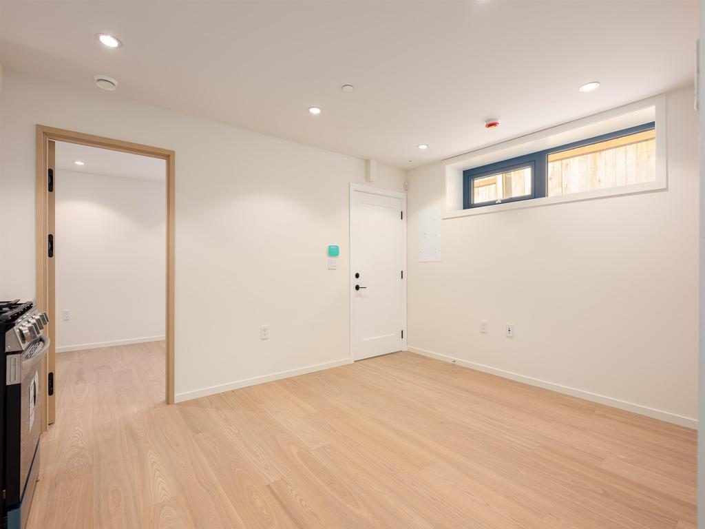 Listing Image for R3076835