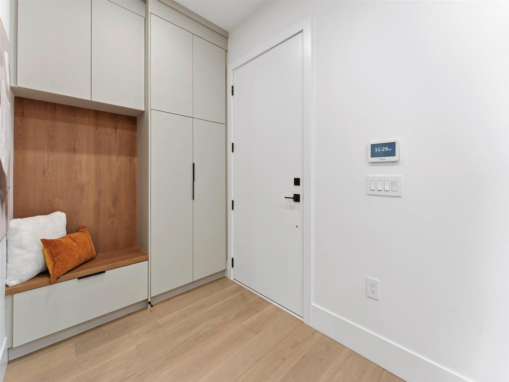 Listing Image for R3076932