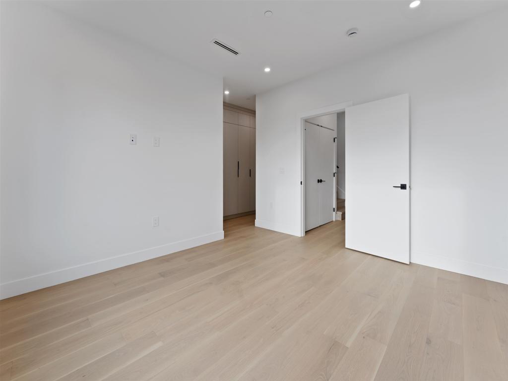 Listing Image for R3076954