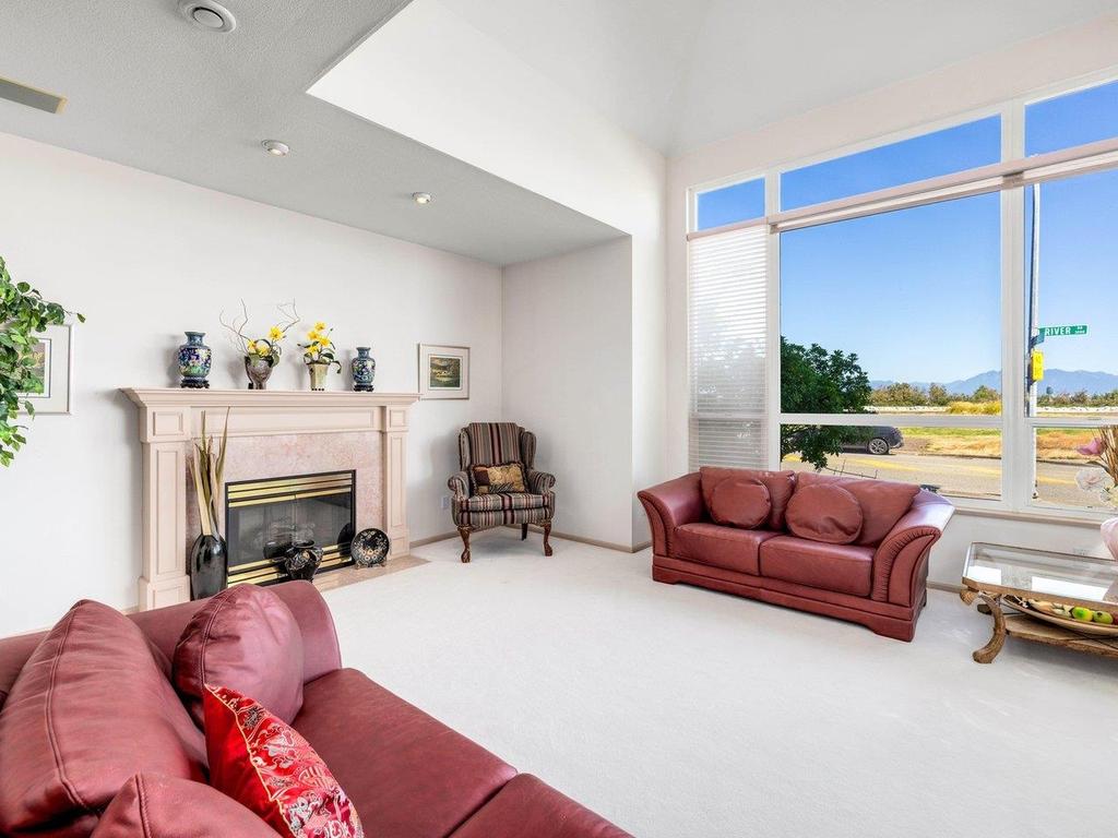 Listing Image for R3076956