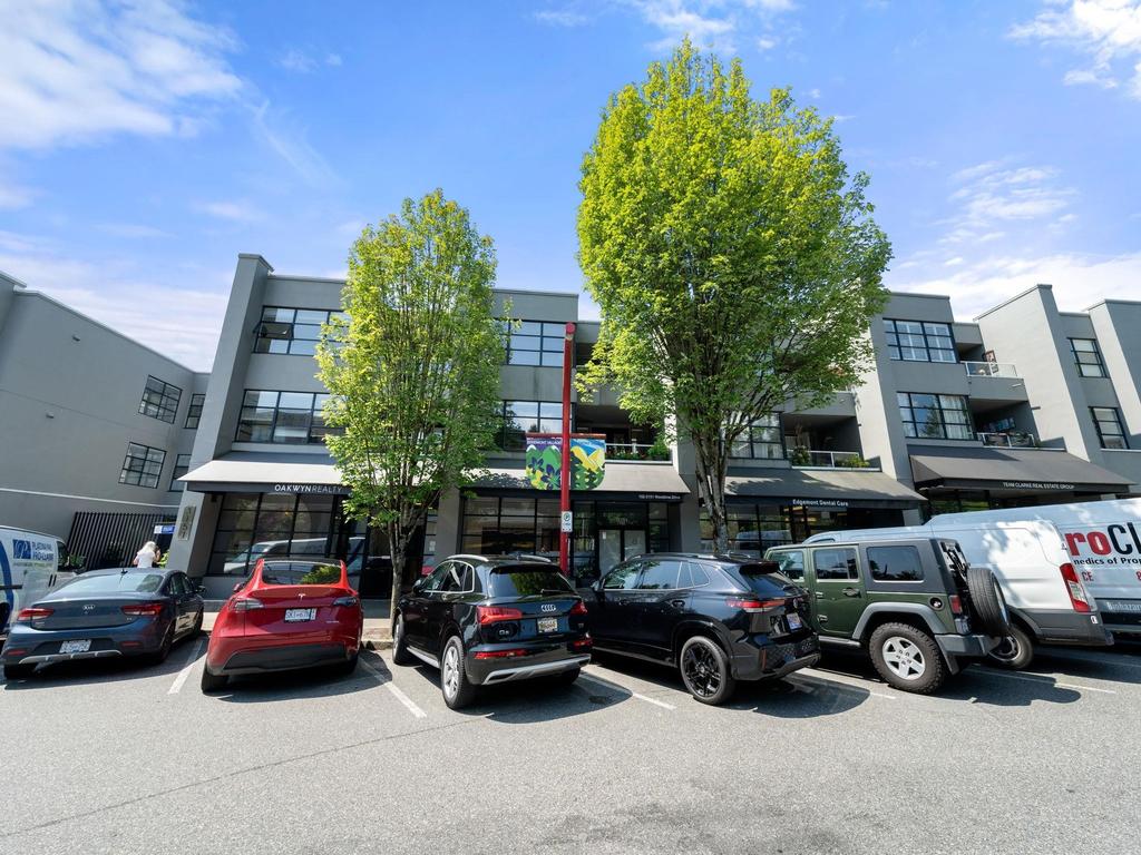 Listing Image for R3077018