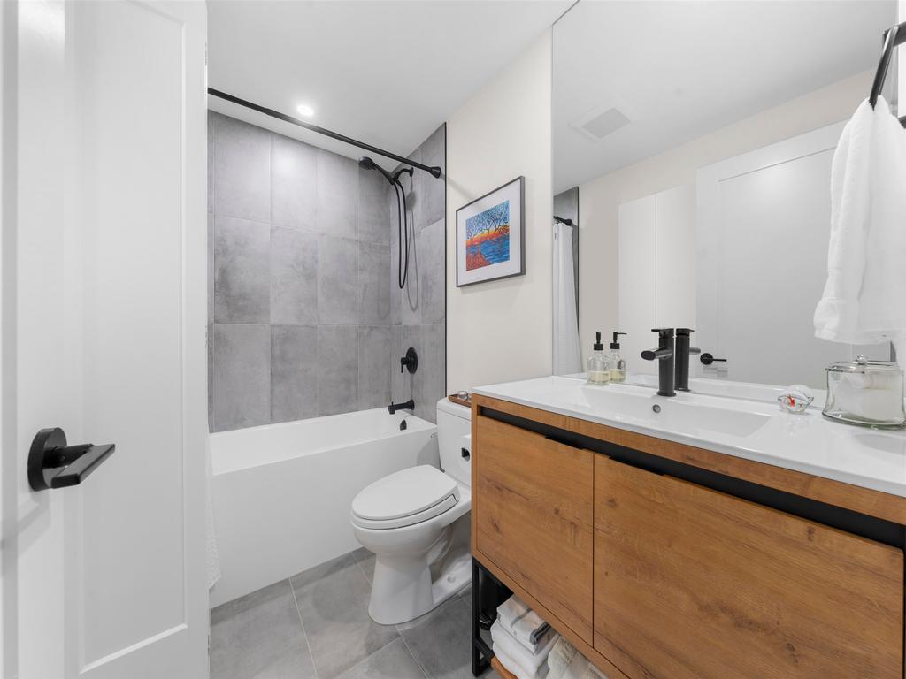 Listing Image for R3077018