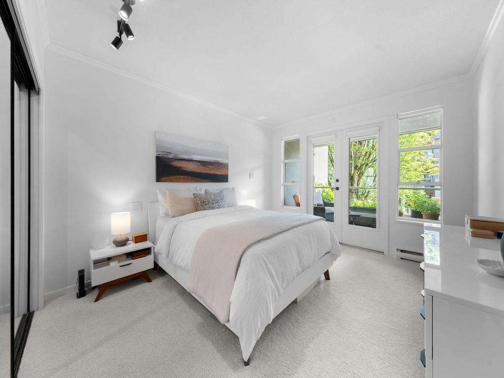 Listing Image for R3077018