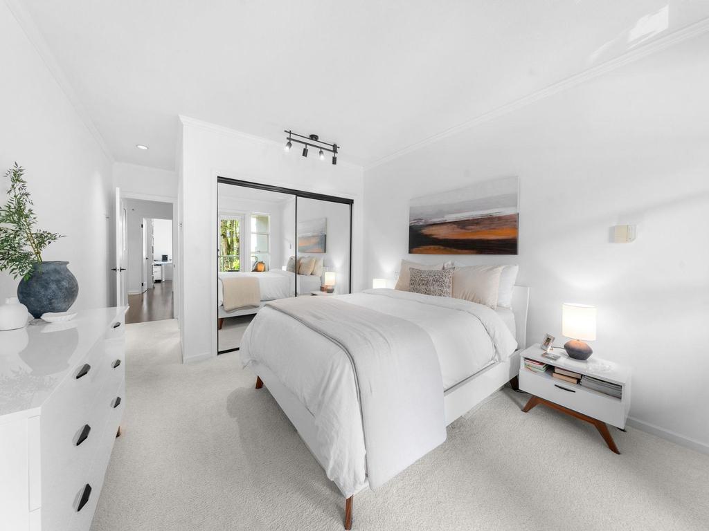 Listing Image for R3077018