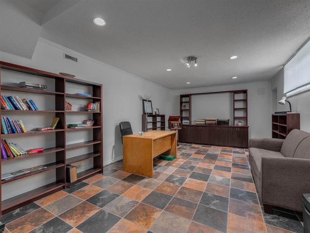 Listing Image for R3077043