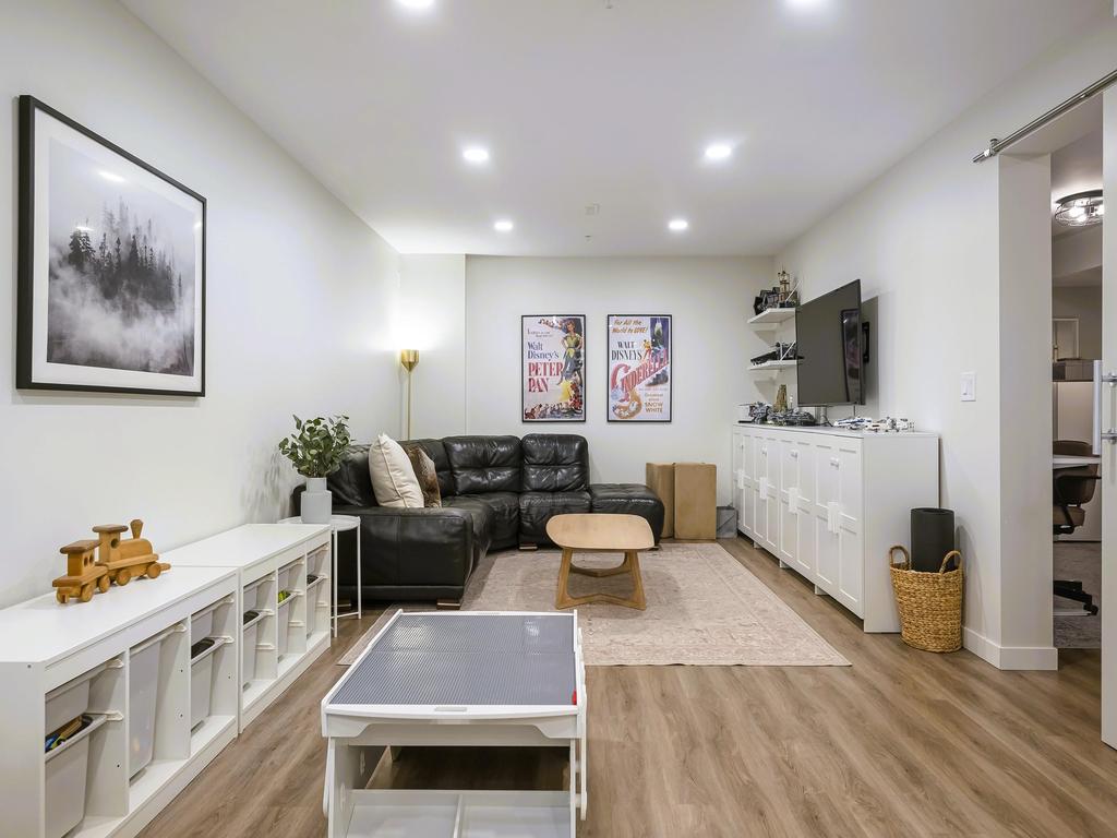 Listing Image for R3077055