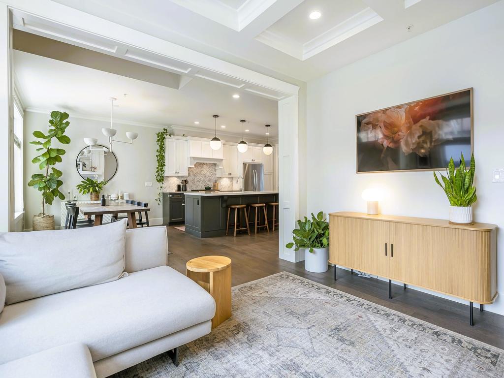 Listing Image for R3077055