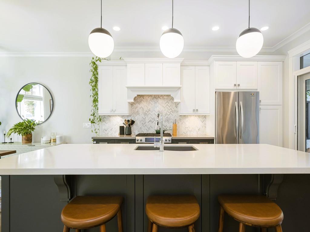 Listing Image for R3077055