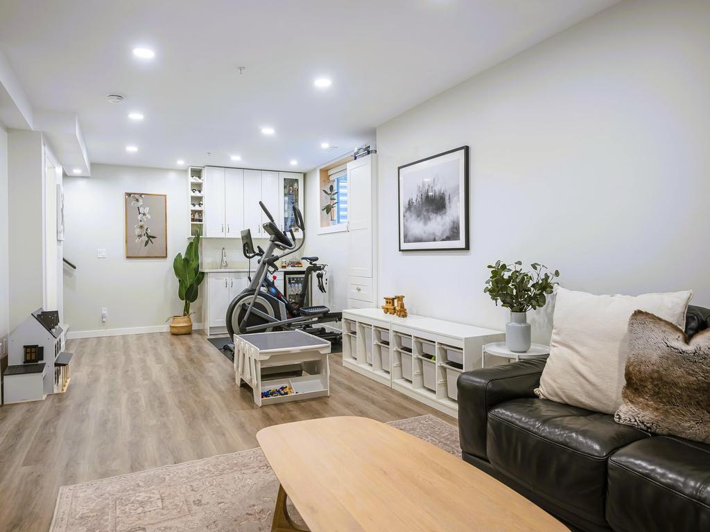 Listing Image for R3077055